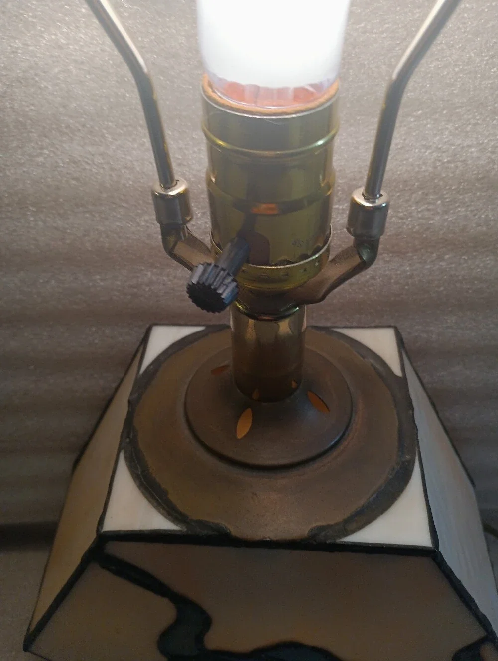 Tiffany Style Iris Flower Stained Glass Accent Lamp Dual Lighting